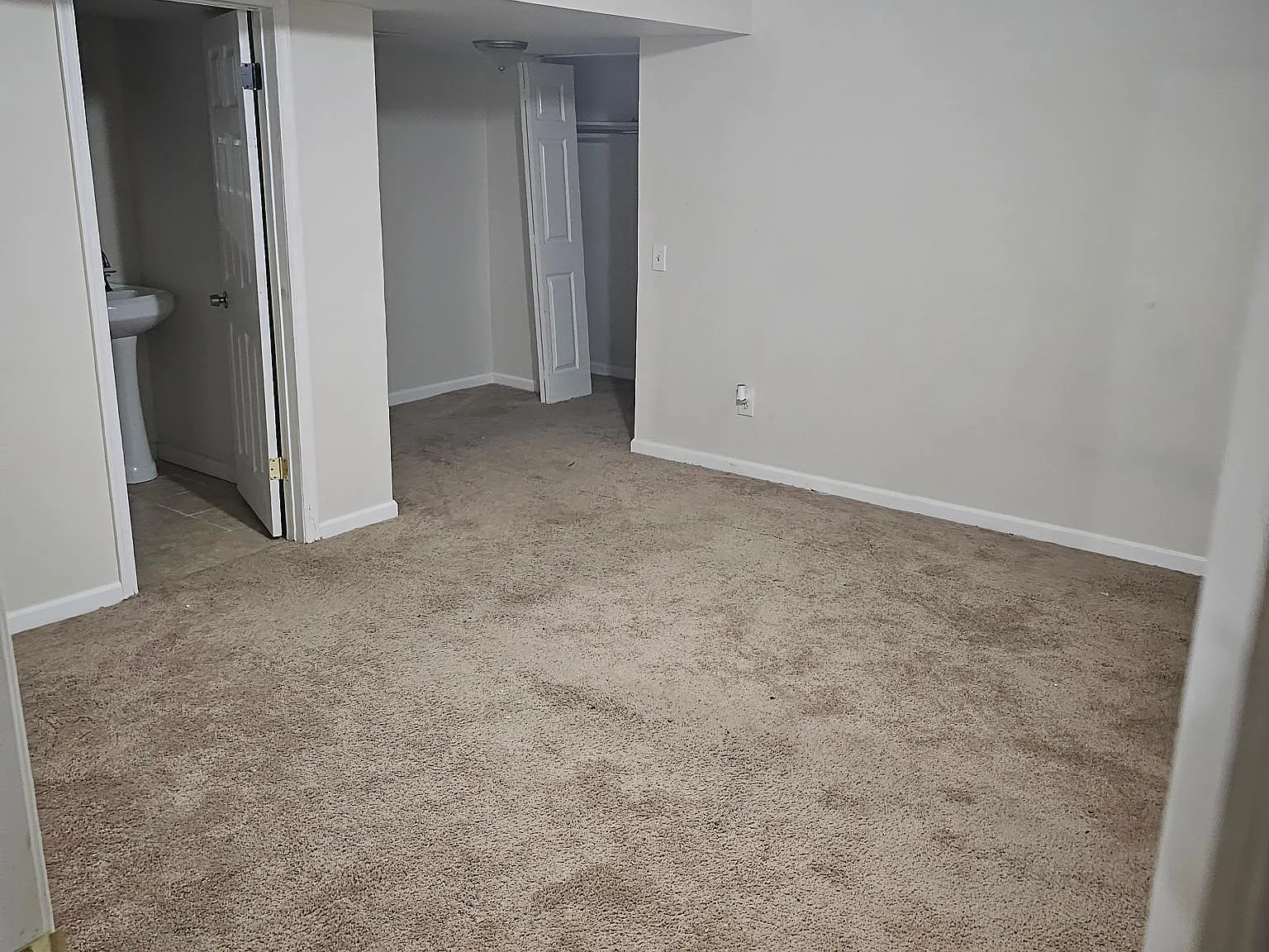 11005 Lake Deborah Ct — Photo 3