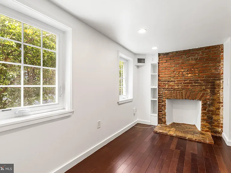 9 Bristow Pl — Photo 13
