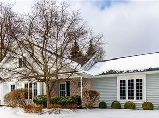 1 Brookline Ave, Victor, NY 14564