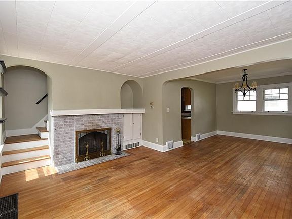 4th image of 4312 W 227th St