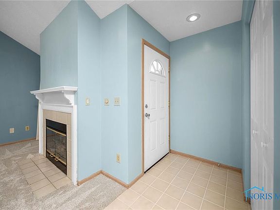 3rd image of 101 Stonegate Cir