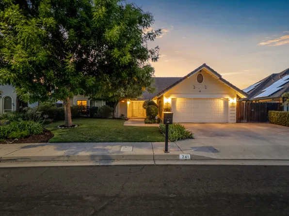 741 E Wood Duck Cir, Fresno, CA 93730