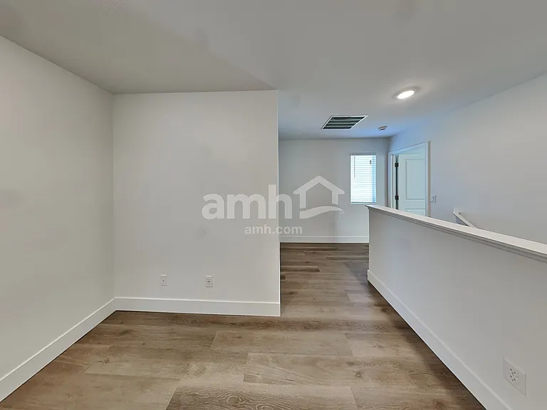 11140 Magallanes St — Photo 7