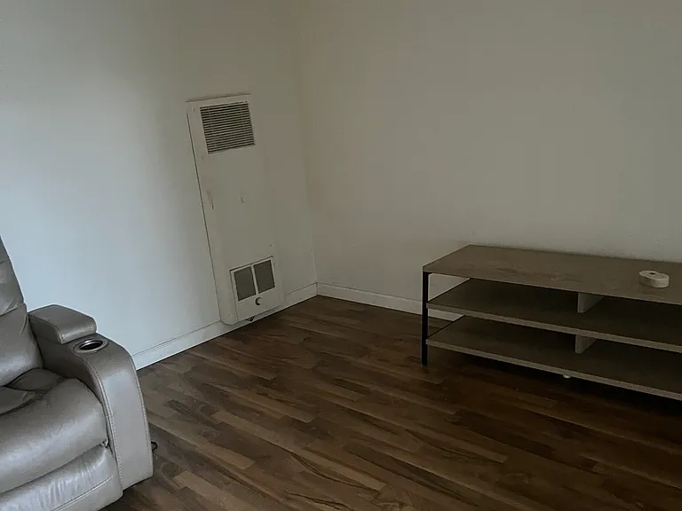 21 S Roosevelt Ave #23 — Photo 1