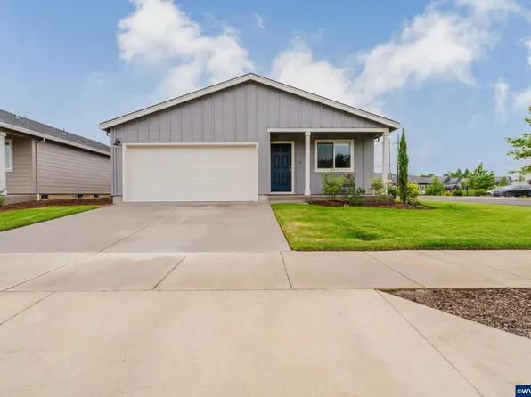502 Luna Way, Lebanon, OR 97355