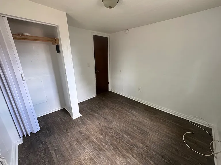 1203 Larry St — Photo 16