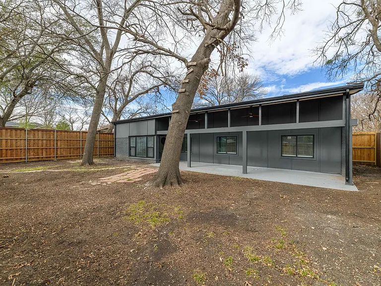 7036 Edgerton Dr — Photo 19