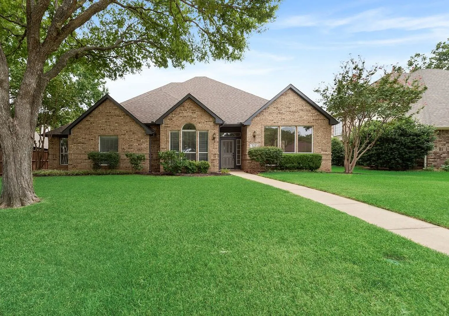 Coppell Beauty — Photo 1