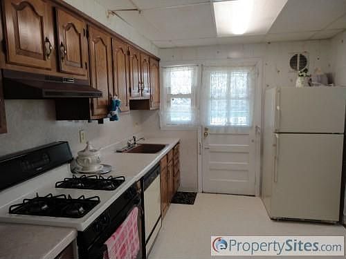 2nd image of 8063 266th St