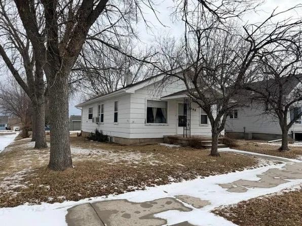 1200 S Rowley St, Mitchell, SD 57301