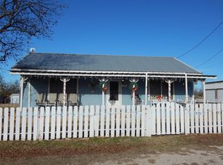 190 Main St, Whitt, TX 76490