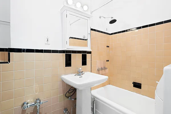 Rented by Douglas Elliman | media 16