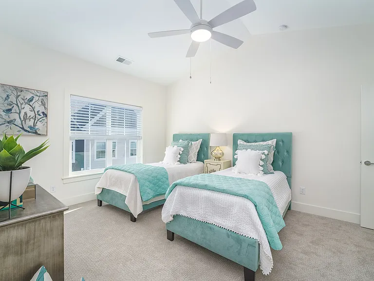 225 Ribbon Ln — Photo 18
