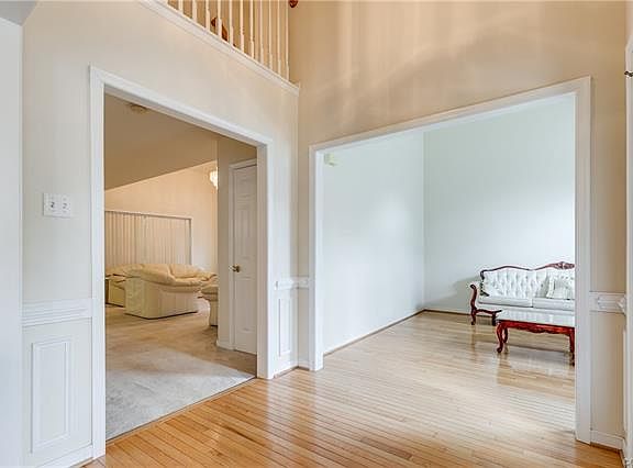3rd image of 10717 Correnty Dr