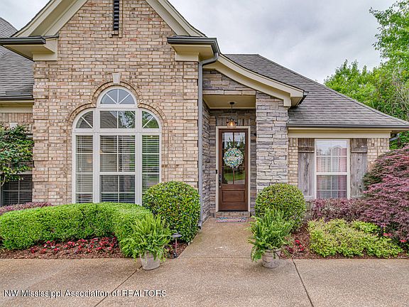 2nd image of 3295 Forest Bend Dr