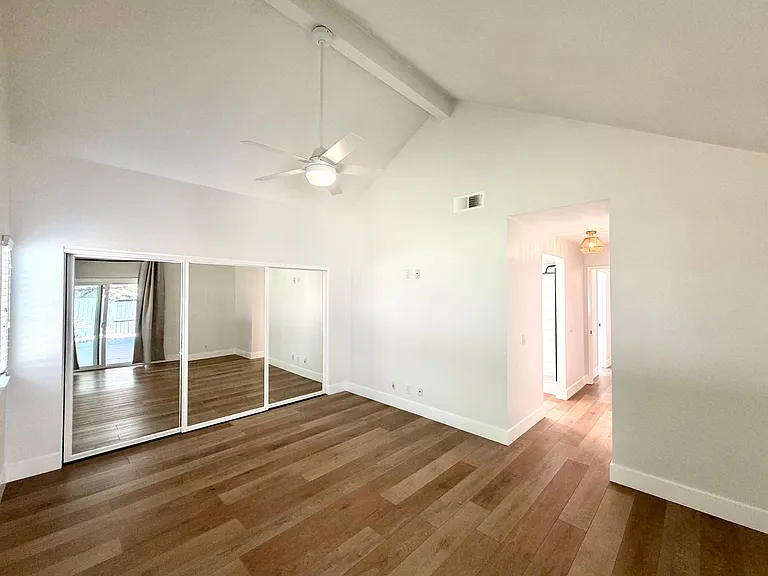 1345 Sunrise Cir N — Photo 20
