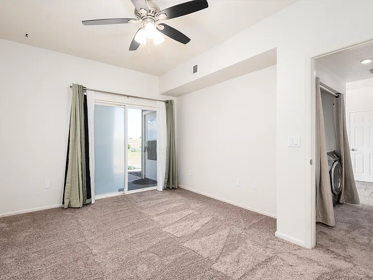 905 S Zeno Way #102 — Photo 25