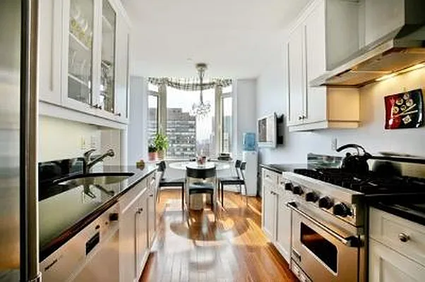 Sold by Corcoran | media 36