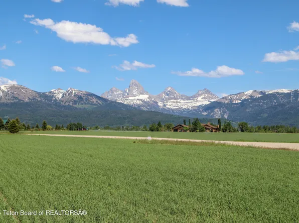 156 Parachute Adams Rd, Tetonia, ID 83452