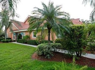 256 Napa Ridge Rd E, Naples, FL 34119
