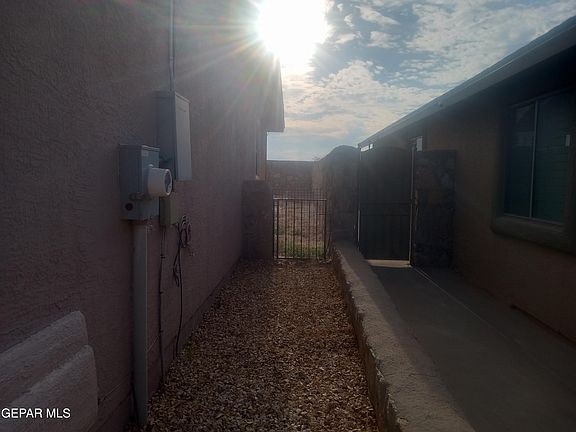 3rd image of 13975 Vaquero Rock Dr