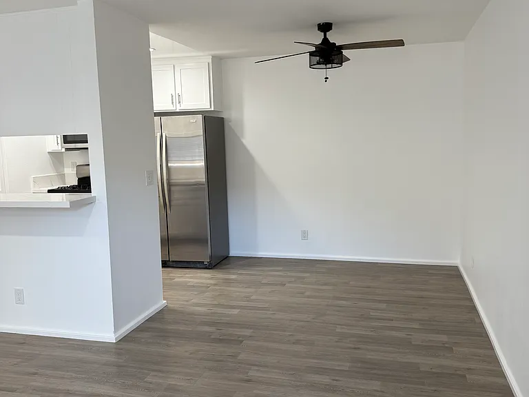 27011 Avenida Las Palmas #B — Photo 10