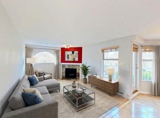 1868 W 8th Ave #201, Vancouver, BC V6J 5G3