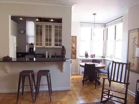 5th image of 220 Madison Ave APT 14R