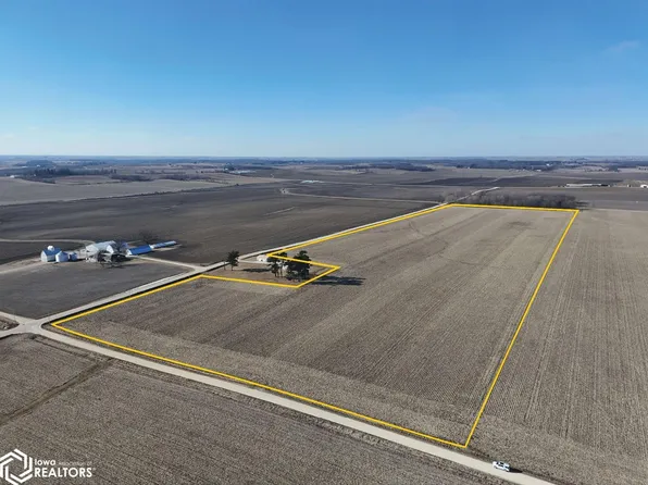 Dogwood Ave, Strawberry Pt, IA 52076