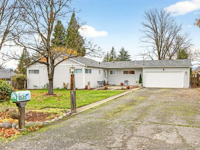 525 Barnes Ave, Medford, OR, 97504