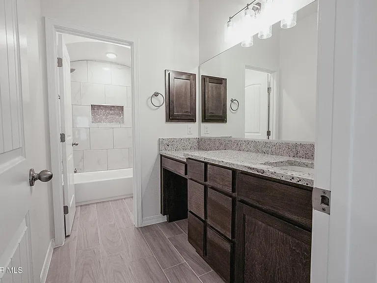 14313 Steve Joyce Pkwy — Photo 12