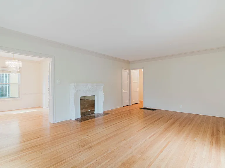5962 San Vicente Blvd #4 — Photo 13