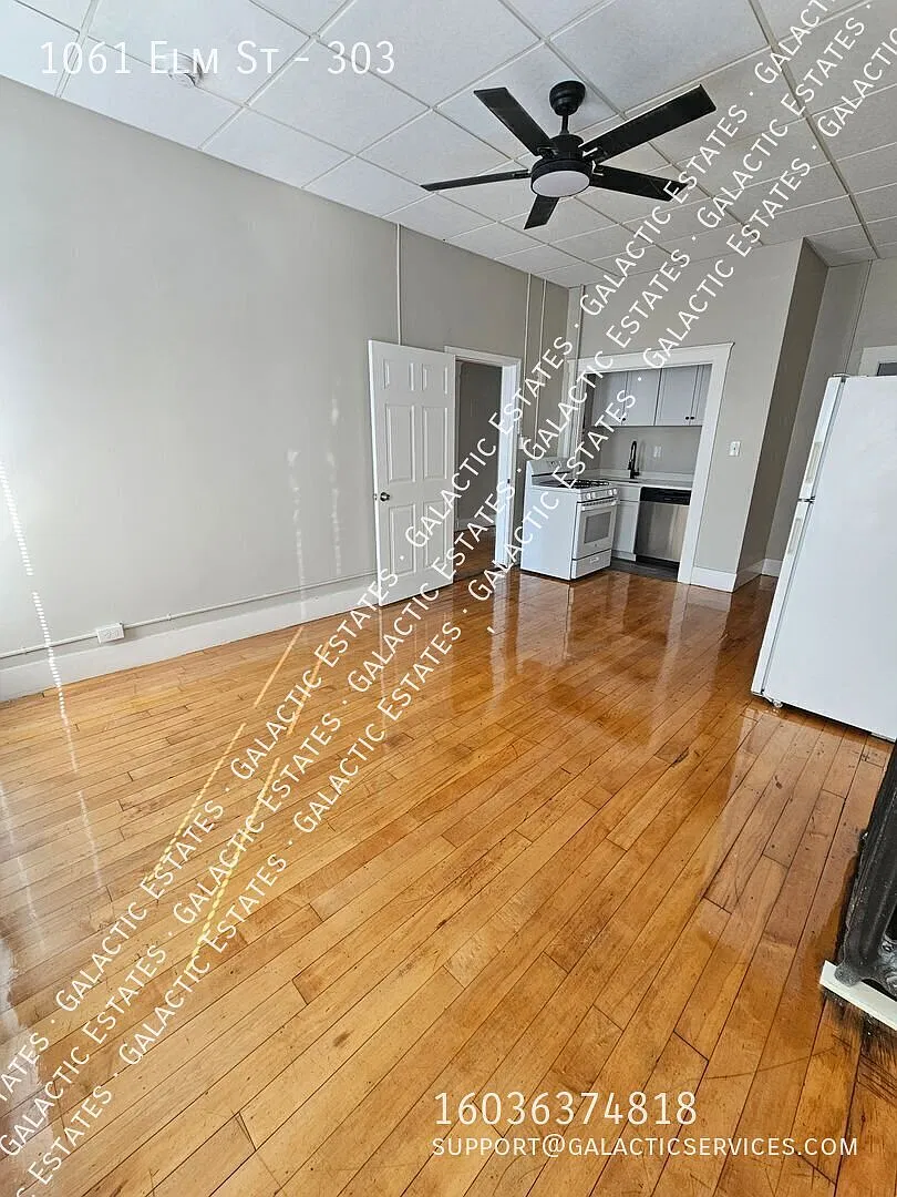 1061 Elm St — Photo 3