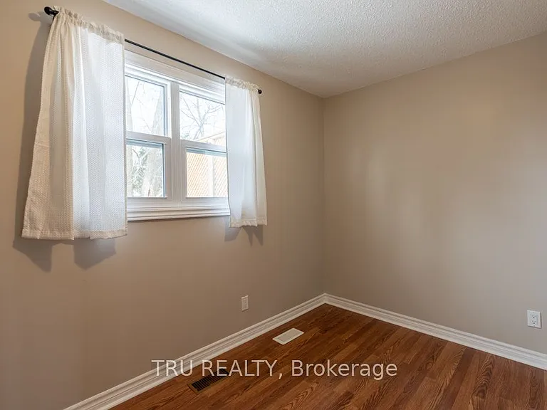 191 Castlefrank Rd — Photo 11