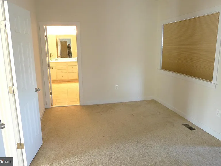1926 Belleville Dr NE — Photo 14