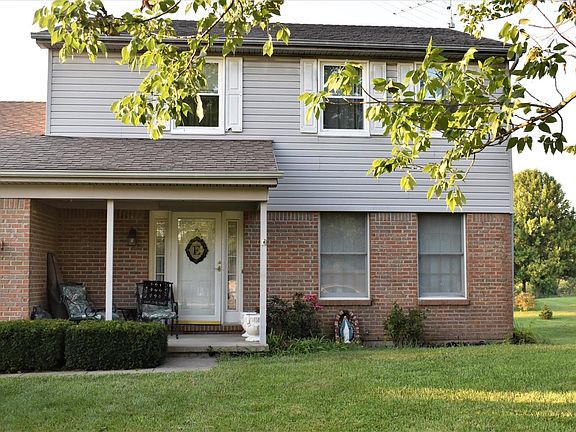 3rd image of 22099 Water St