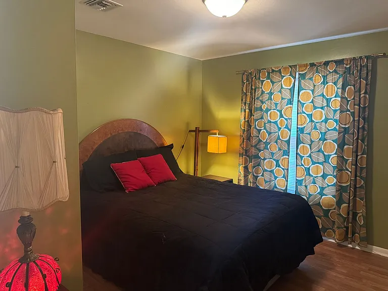 332 Lynn Dr — Photo 14