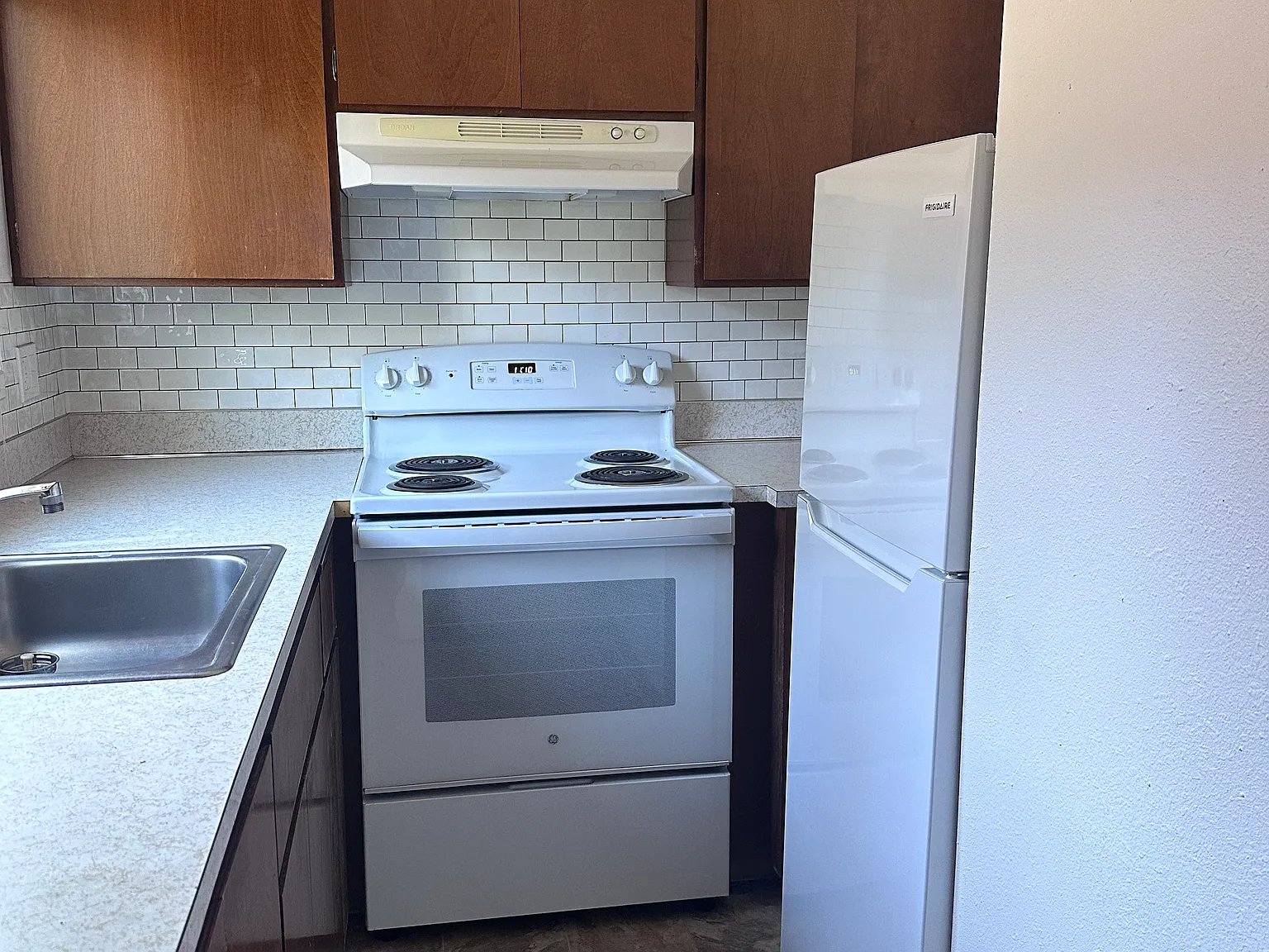 1 bed, 700 sqft, $1,550 — Photo 2