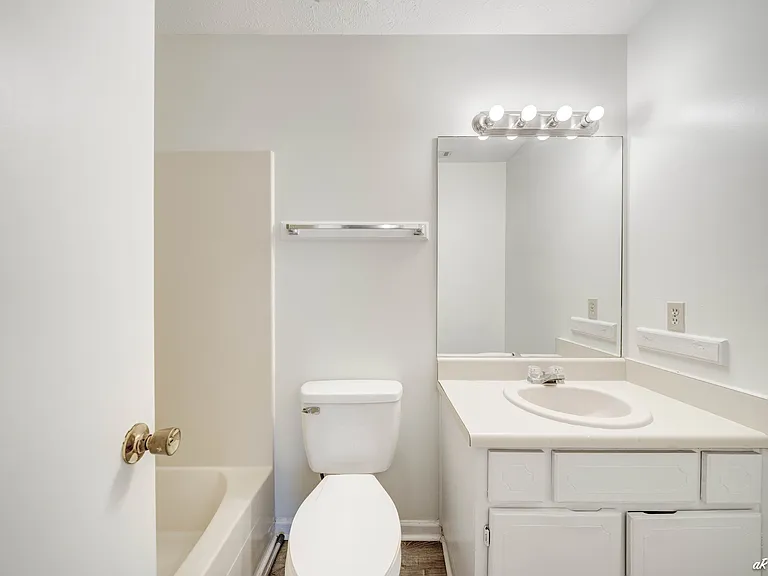 3722 Burnham Way — Photo 15
