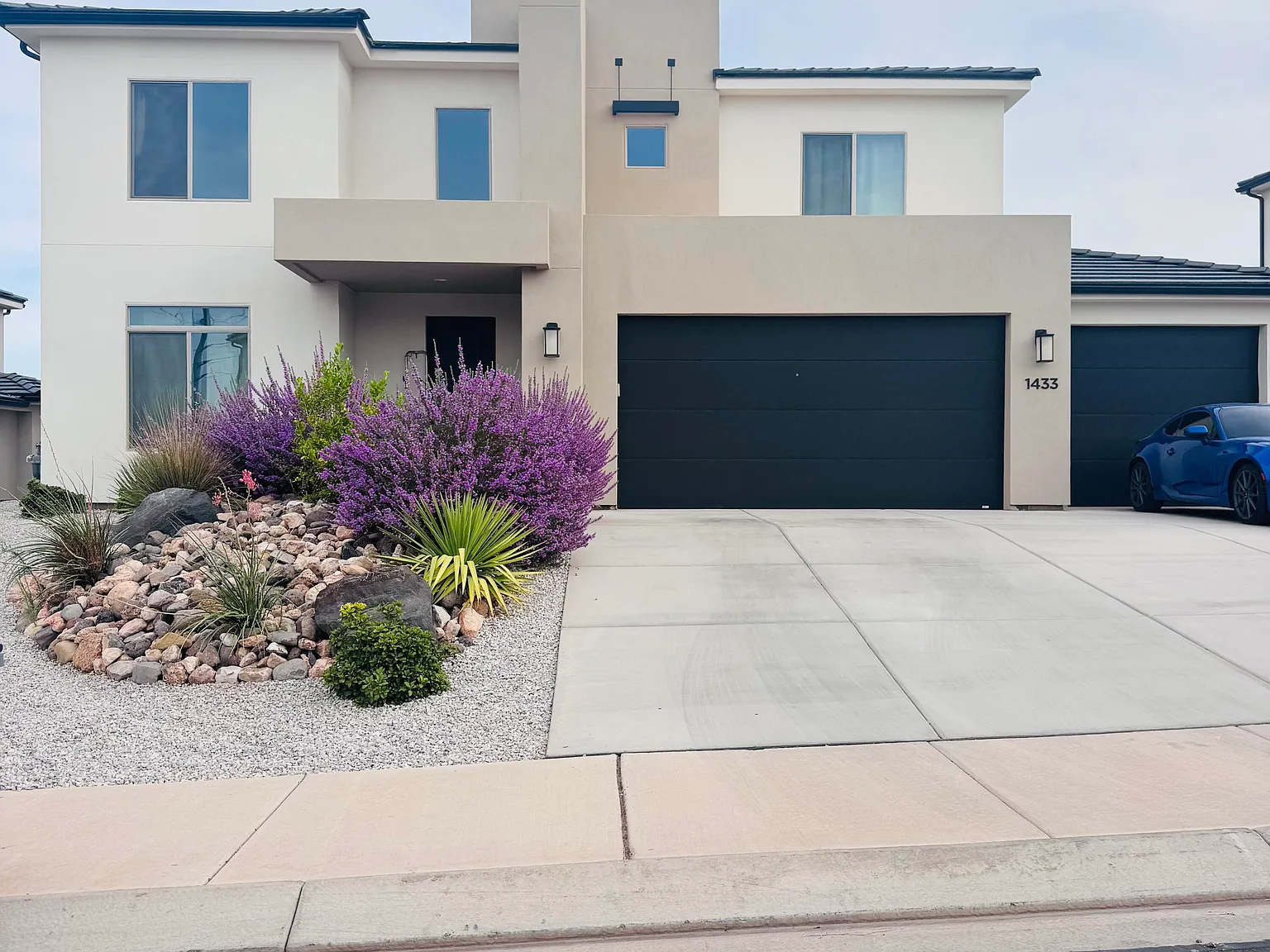 2 bed, $3,850 — Photo 1