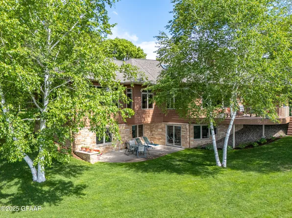 12745 Maple Lake Dr SE, Mentor, MN 56736