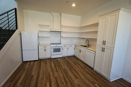 Floor plan 805 Ashwood Ln
