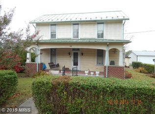 222 Moser Ave, Paw Paw, WV 25434