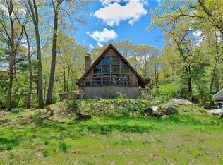 261 Hill Farm Rd, Coventry, RI 02816