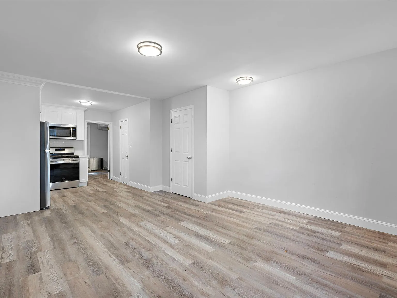 1 bed, 750 sqft, $1,963 — Photo 2