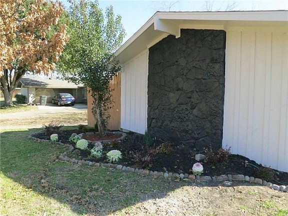 3rd image of 11562 Coral Hills Dr
