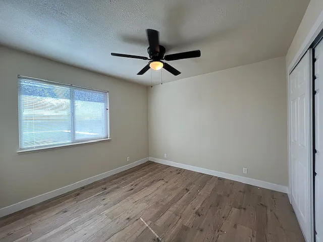 1041 W 9th St #B — Photo 11