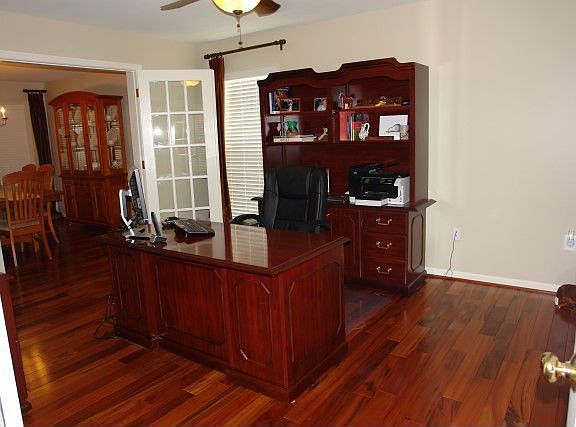4th image of 21037 Willowbrook Dr