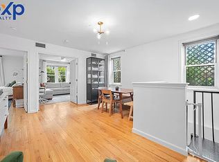 392 11th St APT 1A, Brooklyn, NY 11215