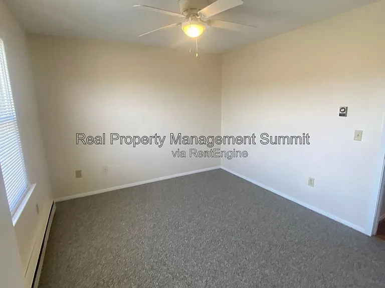 457 Steeles Fort Rd #8 — Photo 6
